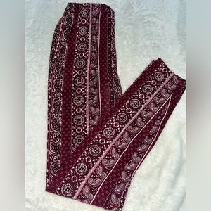 Maroon designed leggings